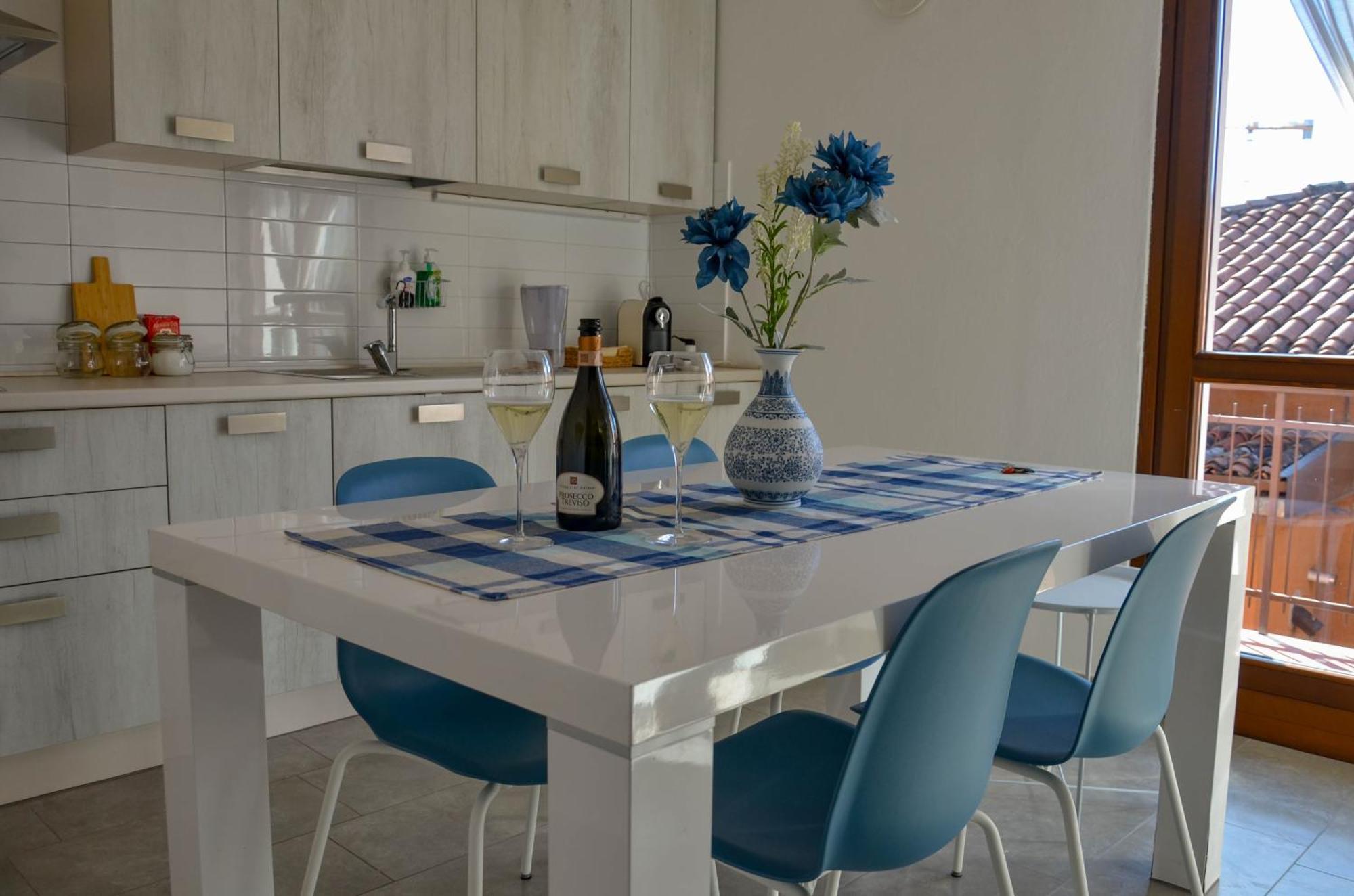 Blue Lagoon Home Sulzano Ngoại thất bức ảnh